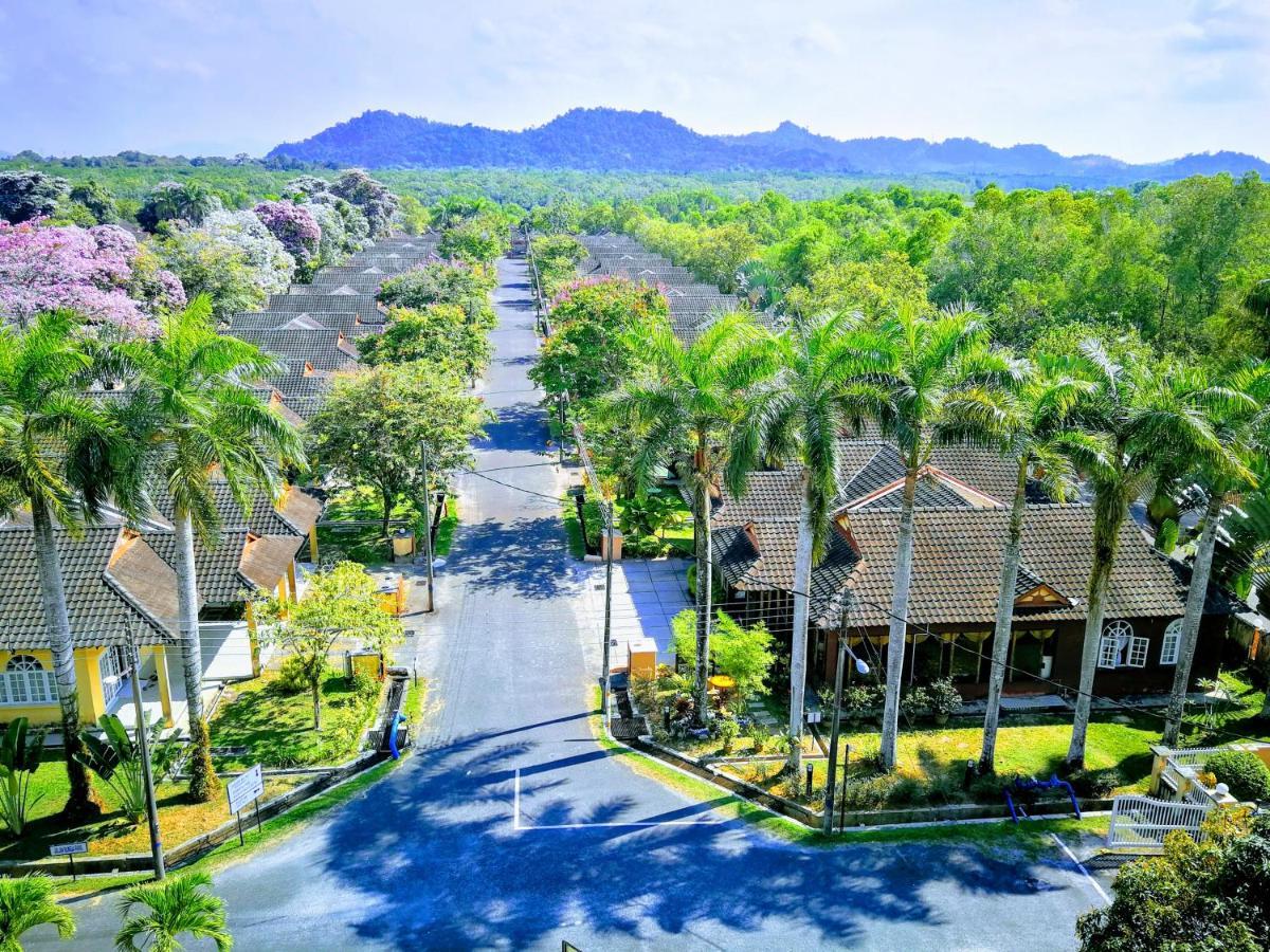 Rumbia Resort Villa Paka Terengganu Экстерьер фото